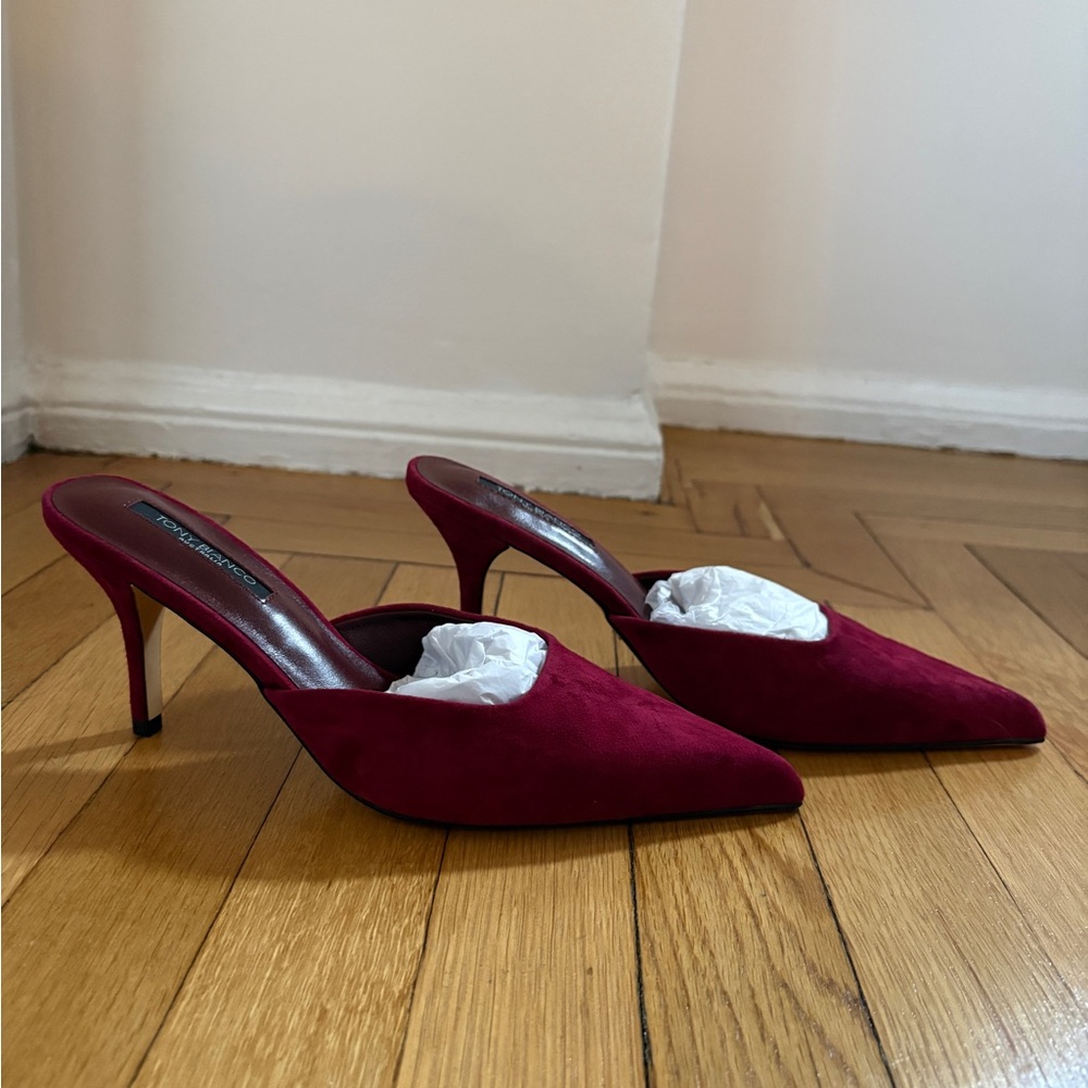 NWT Tony Bianco Cosmic Bordeaux Suede Heels Size 7